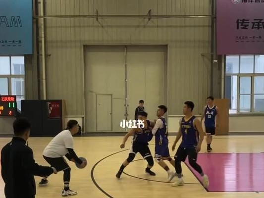 篮球2打1防守训练方法（提升篮球对抗能力的关键训练技巧）
