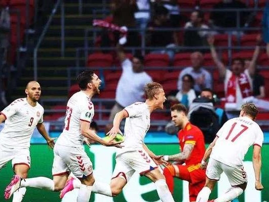 2018世界杯瑞典vs瑞士（继往开来，两国争夺世界杯荣耀）