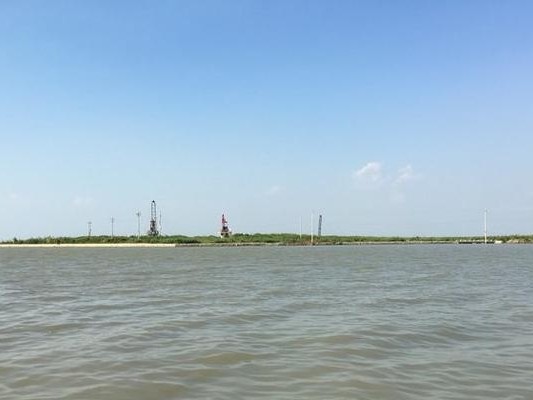 邵伯湖，一个适合路亚钓鱼的天堂（探索邵伯湖的美景与丰富的钓鱼资源）