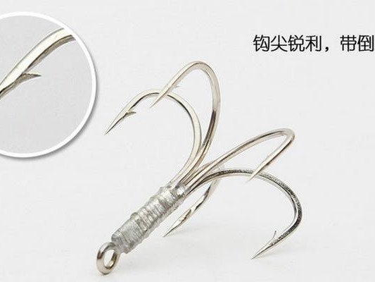 选择适合的路亚钩号码，提高钓鱼效果（探讨路亚钓鱼中不同钩号的选择及其关键因素）