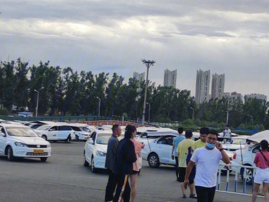 提升乒乓球技巧的直角转弯训练方法（通过直角转弯训练，提高乒乓球球员的灵活性和反应能力）