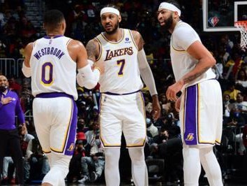20赛季NBA超远三分球排行榜（探索NBA历史上最远的三分球，勇敢前行！）