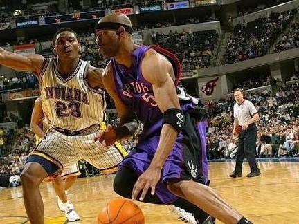 NBA历史上十大扣篮之王（揭秘NBA现役球员扣篮排行榜前十名，谁是最强的飞人？）