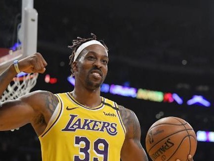 NBA球星登顶世界富豪排行榜（职业篮球联赛带来巨额财富，中国球星逐渐崛起）