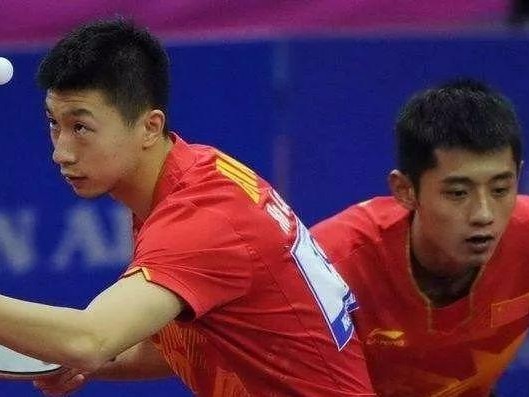 从羽毛球新手到乒乓球高手（打乒乓球的关键技巧和训练方法，羽毛球新手的最佳引导）