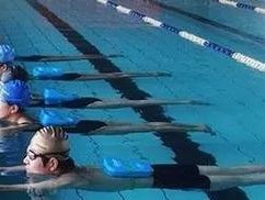 学娃游泳换气技巧（让您的孩子游得更好，学得更轻松！）