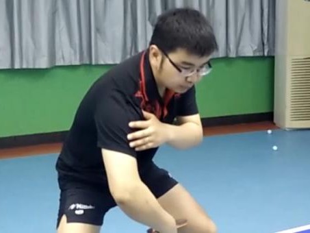 乒乓球拉球撞击的技巧（提升你的乒乓球撞击水平，成为技术高手）