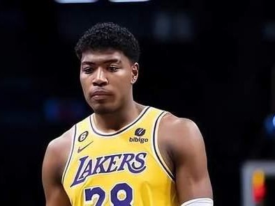 NBA历史三分命中率排行榜（揭秘NBA历史命中率最高的三分射手，他们是如何统治比赛的？）