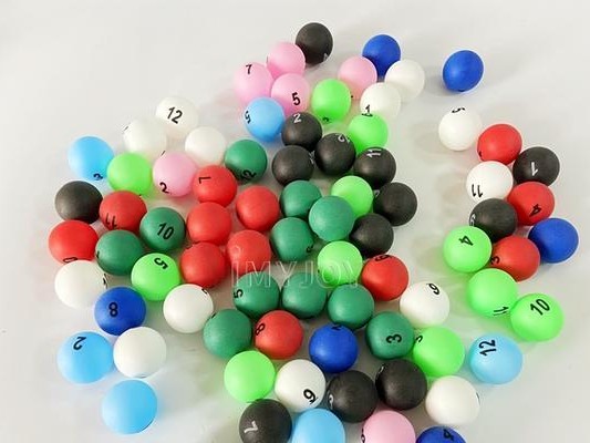 乒乓球直径的重要性（探索乒乓球直径对比赛和技术的影响）
