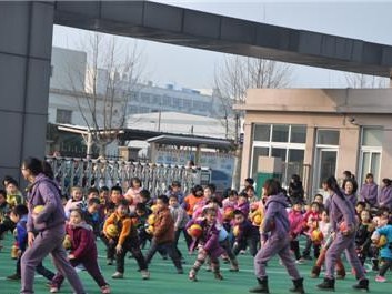 幼儿园中班排球正确要领（培养幼儿协作能力与运动技巧的关键）