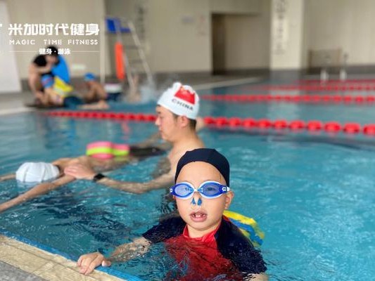儿童游泳训练（培养孩子游泳技能的最佳途径）