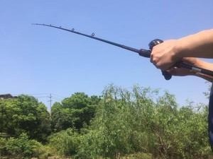 晚上用海杆打路亚好钓鱼吗？（探究晚上使用海杆打路亚钓鱼的效果及技巧）