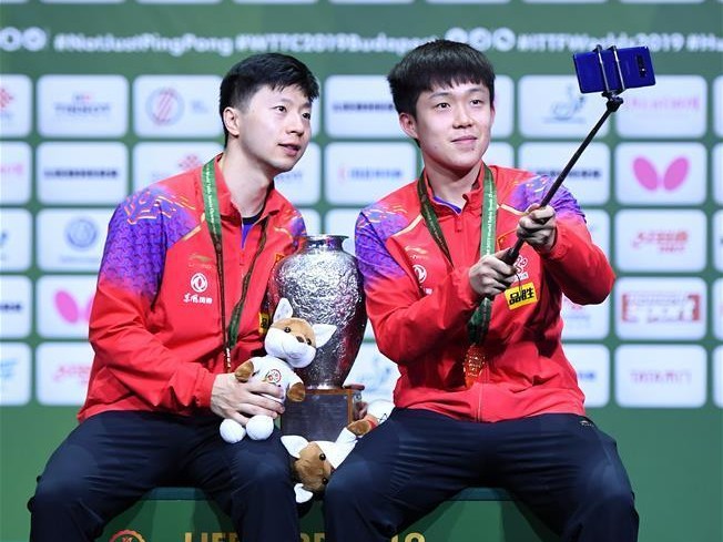 2021乒乓球男双冠军（以激烈竞争为背景，中国选手夺得历史性的胜利）