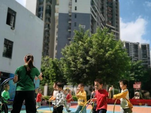 幼儿篮球防守组织形式的探讨（探索幼儿篮球中最适合的防守组织形式）