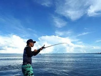 路亚博主带你畅游世界，探寻最佳钓鱼点（用路亚技巧，享受钓鱼乐趣）