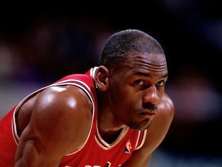 TheImportanceofDefenseinBasketball（TheKeytoVictoryLiesinStoppingtheOpponent'sOffense）