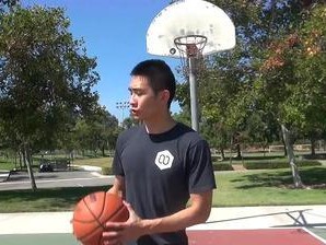 儿童三人篮球防守技巧（提升儿童篮球技能，共同阻止对手得分）