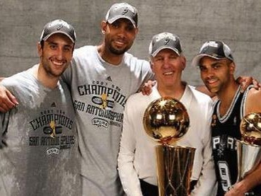 NBA历史前10最新排行榜（NBA历史十大巨星排名公布，见证传奇巨星的辉煌征程）