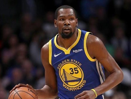 2018NBA球星薪水排行榜出炉（揭开篮球界财富巅峰的神秘面纱，关注薪酬背后的鲜为人知的故事）