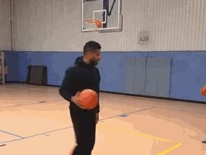 篮球人盯人防守教学笔记（打造坚实的个人防守能力，提升篮球战斗力）
