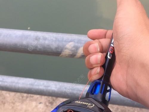 海钓路亚技巧——防止炸线钓鱼的小窍门（避免损失装备和增加钓鱼乐趣的关键步骤）