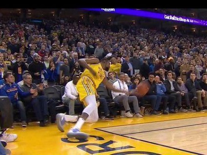 NBA近几年经典战役排行榜(揭秘历史上最具影响力的NBA经典战役,回顾激烈对抗和传奇时刻)