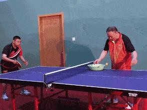 乒乓球防守招数规则揭秘（技巧、策略与训练，掌握关键诀窍）