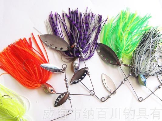 路亚钓鱼亮片加铅头钩的技巧与应用（掌握关键技巧，提升路亚钓鱼的成功率）