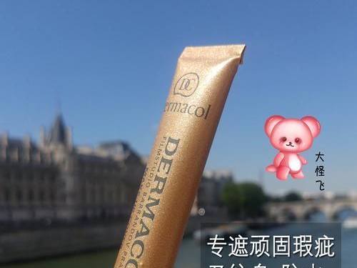 如何选择和使用防水粉底液进行游泳换气(有效防水粉底液的选择和使用技巧,让你在游泳时依然美丽动人)