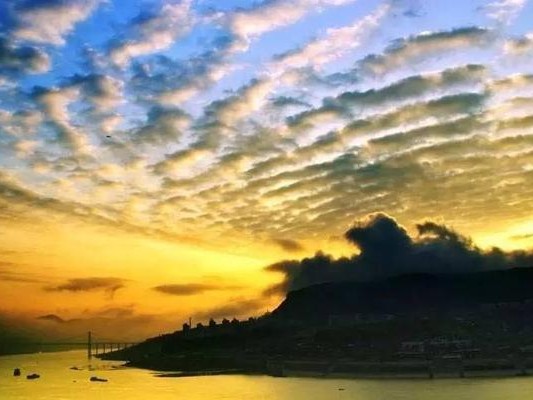 汉丰湖路亚钓鱼乐趣无穷（探秘汉丰湖路亚钓鱼胜地，尽享水上乐园）