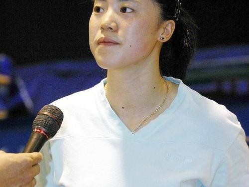 小女孩学乒乓球的技巧（如何培养小女孩学习乒乓球的技能与潜力）