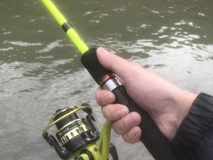 如何选择适合海边钓鱼的路亚竿？（关键是找准长度，不同鱼种有不同要求）