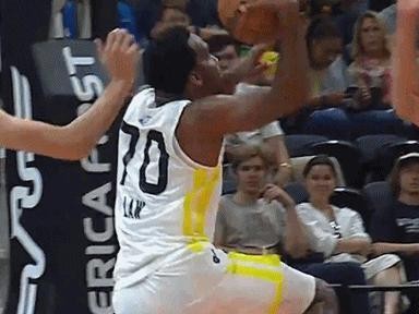 NBA球队单场助攻排行榜（探索NBA球队中助攻最多的比赛，带领球队获胜的关键）