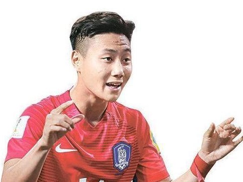 孙准浩在世界杯上攻入关键进球！（中国足球的新希望，孙准浩为国家争光）