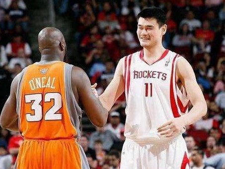 探索NBA排行榜（百年传承，千项数据，掌握NBA历史的金钥匙）