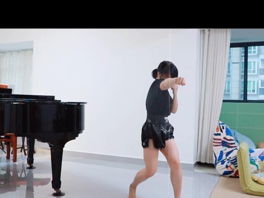 乒乓球直拳慢动作的奥秘（打造出准确、有力的直拳技术）