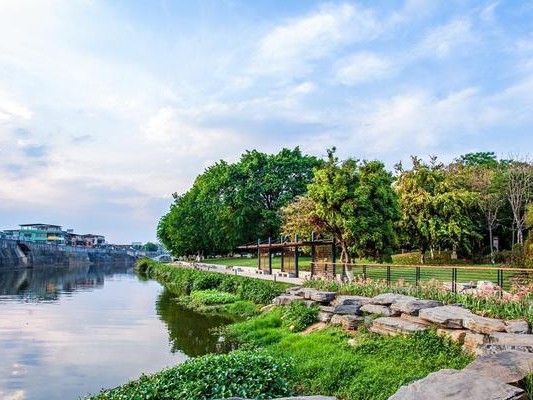 探秘梅江区周溪河的钓鱼乐趣（以梅江区周溪河为舞台，揭秘钓鱼的乐趣与技巧）