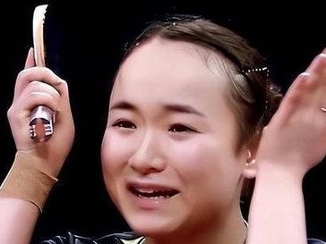乒乓球女王楠儿子的成长之路（挑战、奋斗、与荣耀同行）