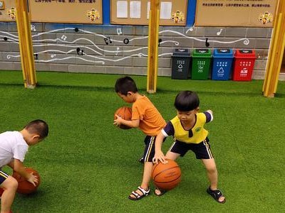 小孩打篮球的发球防守技巧（让小孩通过正确的发球和防守打好篮球）